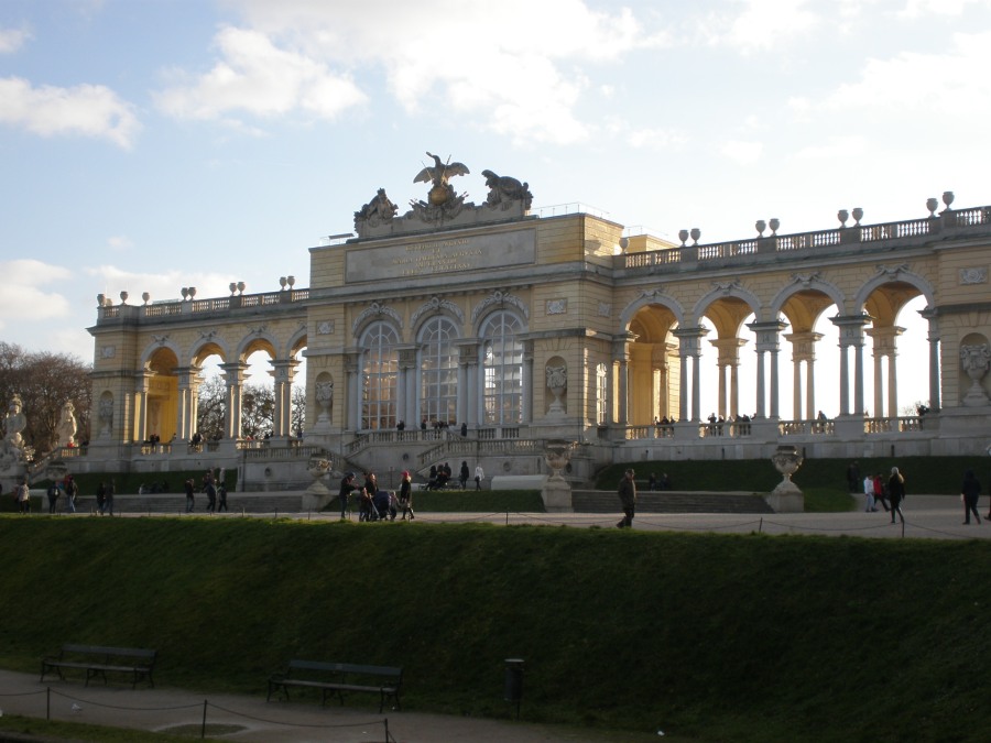 Glorietta just opposite the Schonbrunn palace
