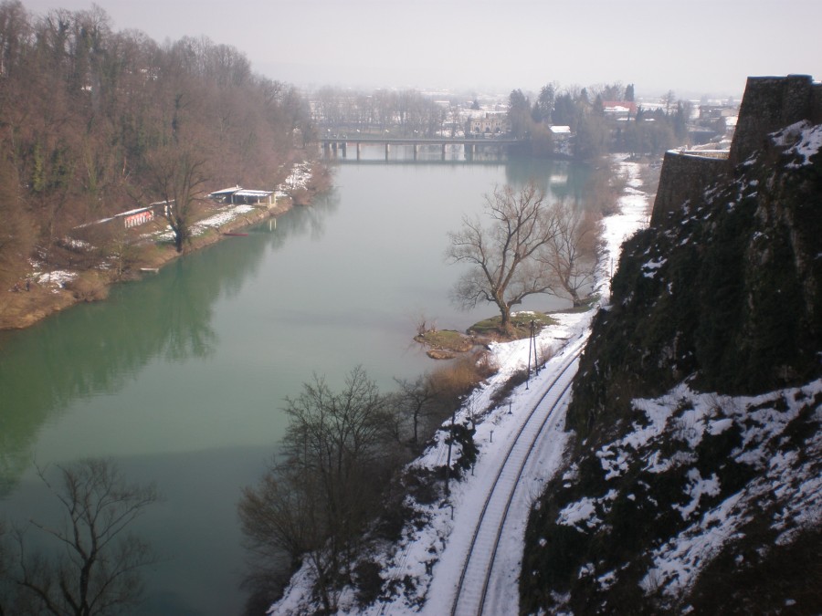 River Kupa and castle walls