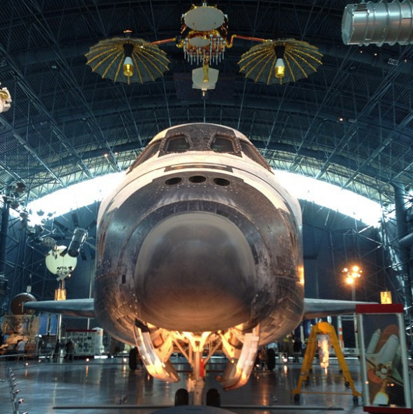 space-shuttle-discovery-roadunraveled